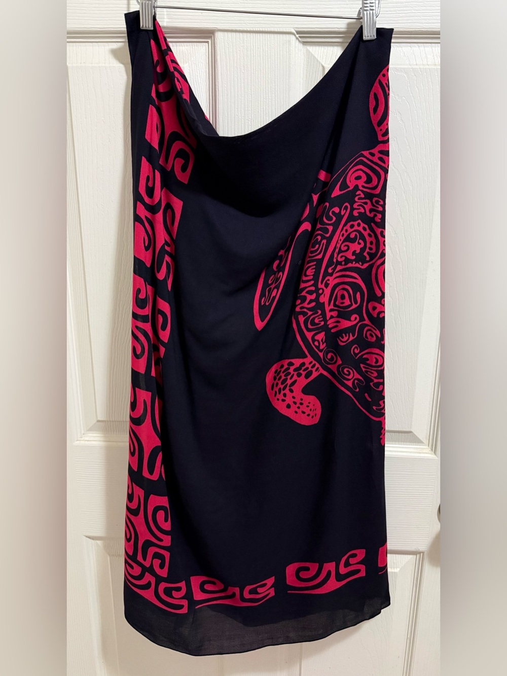 Women’s Black & Red Turtle Sarong Swim Cover-Up